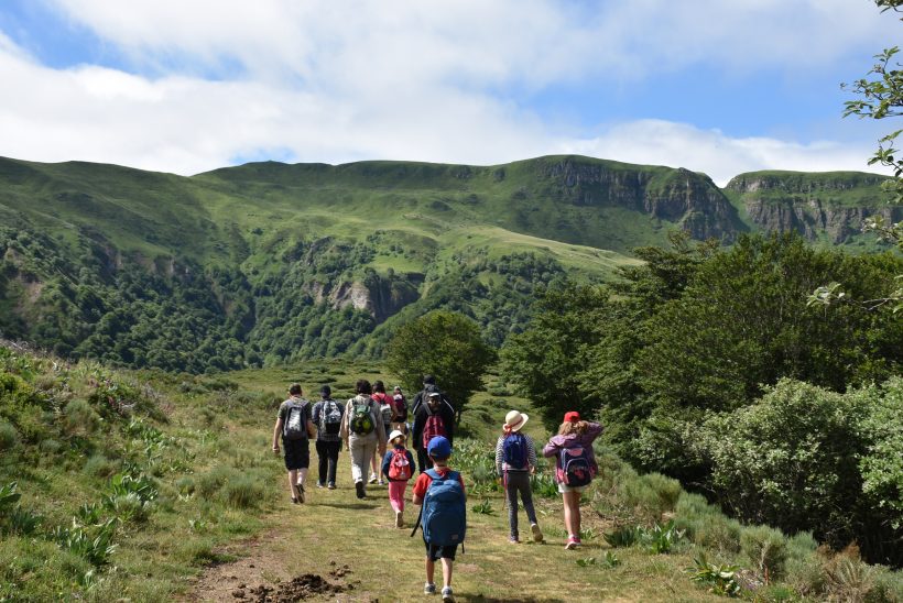Sortie Nature Col de Serre : les enfants à la découverte de la faune et de flore de la montagne